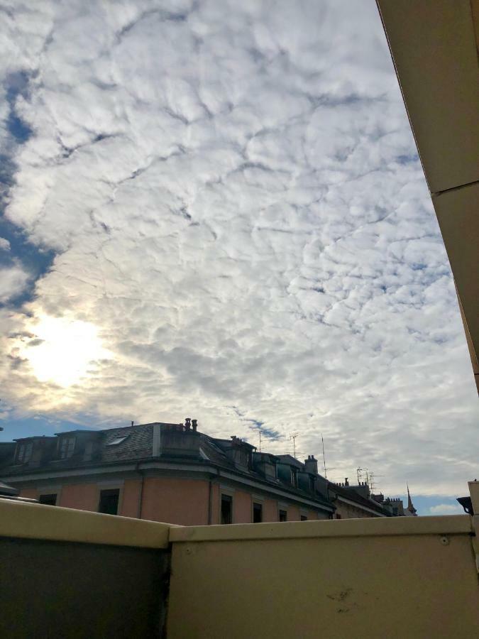 Cool&central 2 Bedroom In Heart Of Eaux-vives * Genève