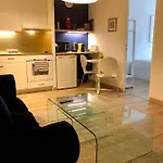 Cool & 2 Bedroom In Heart Of Eaux-vives * Geneva