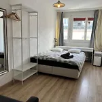 Cool & Central 2 Bedroom In Heart Of Eaux-Vives