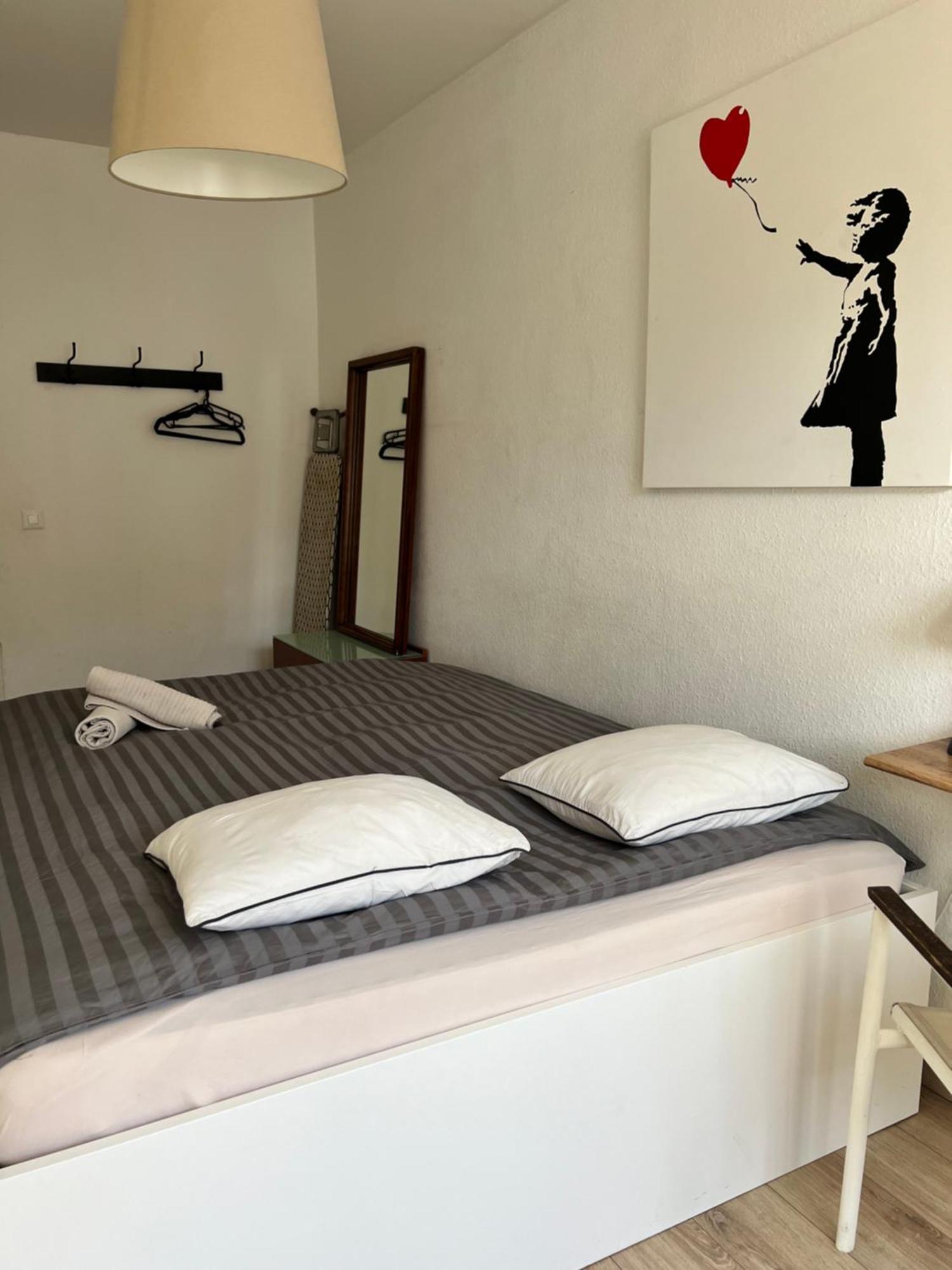 Apartment Cool & 2 Bedroom In Heart Of Eaux-vives